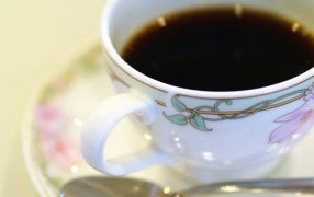 カフェイン、アルコール、喫煙と不妊治療の関係